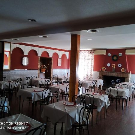 Hostal Restaurante El Parador Alcaracejos 外观 照片